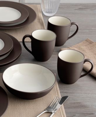Colorwave Rim 16-Pc. Dinnerware Set, Service for 4