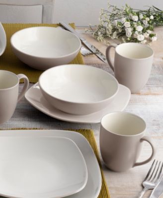 Colorwave Square 16 Pc. Dinnerware Set, Service for 4