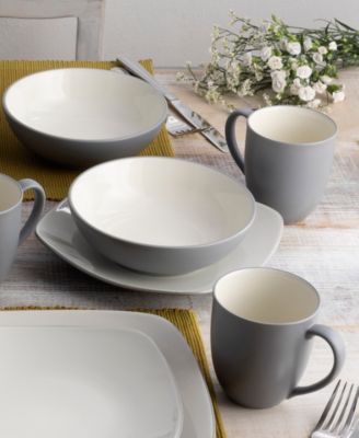Colorwave Square 16 Pc. Dinnerware Set, Service for 4