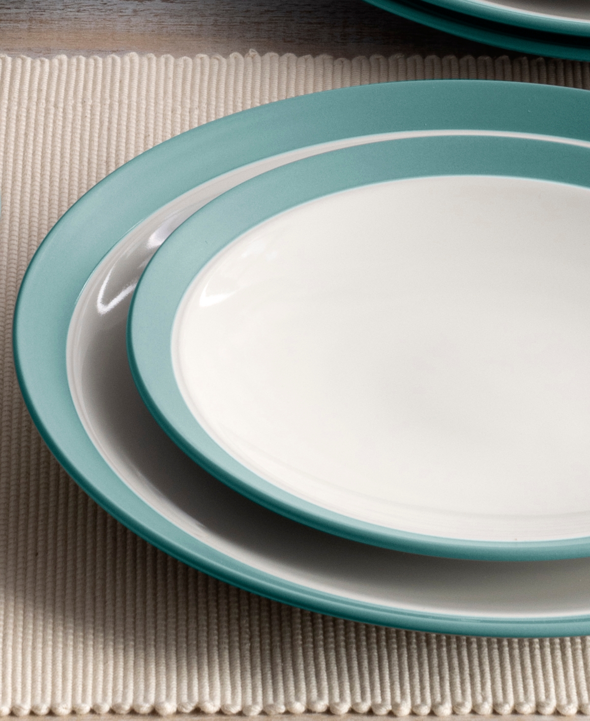 Noritake Colorwave Curve 16 Pc. Dinnerware Set, Service For 4 In Turquoise