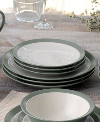 Colorwave Curve 16 Pc. Dinnerware Set, Service for 4