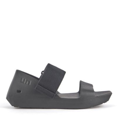 United Nude
