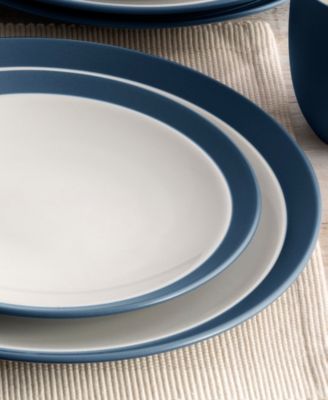 Colorwave Curve 16 Pc. Dinnerware Set, Service for 4