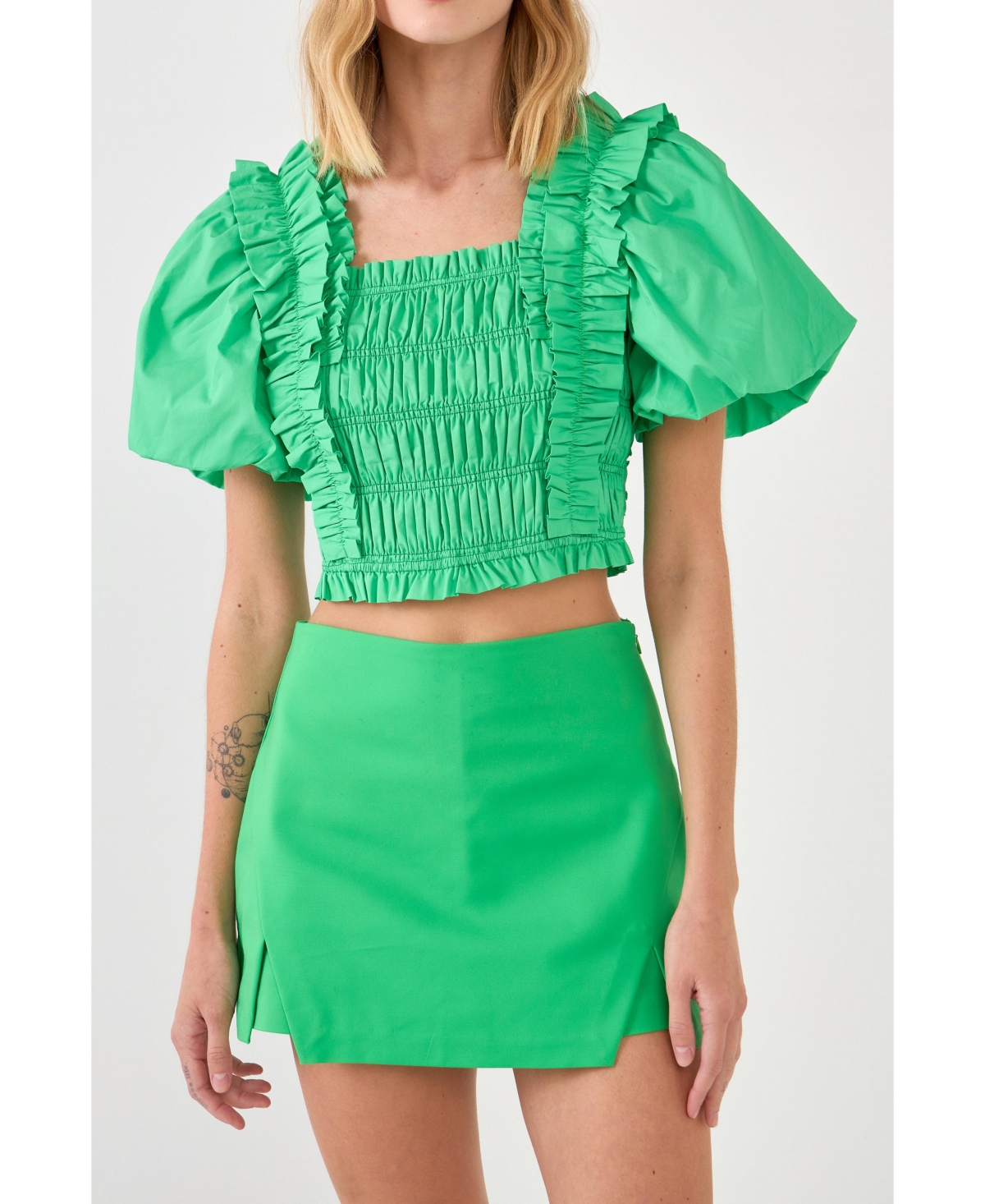 Endless Rose Smocked Puff Sleeve Top In Green