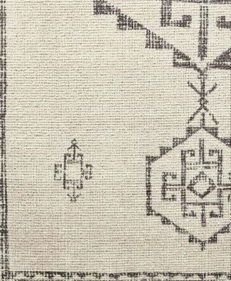 Solana BOOC2303 3'11" x 5'7" Area Rug