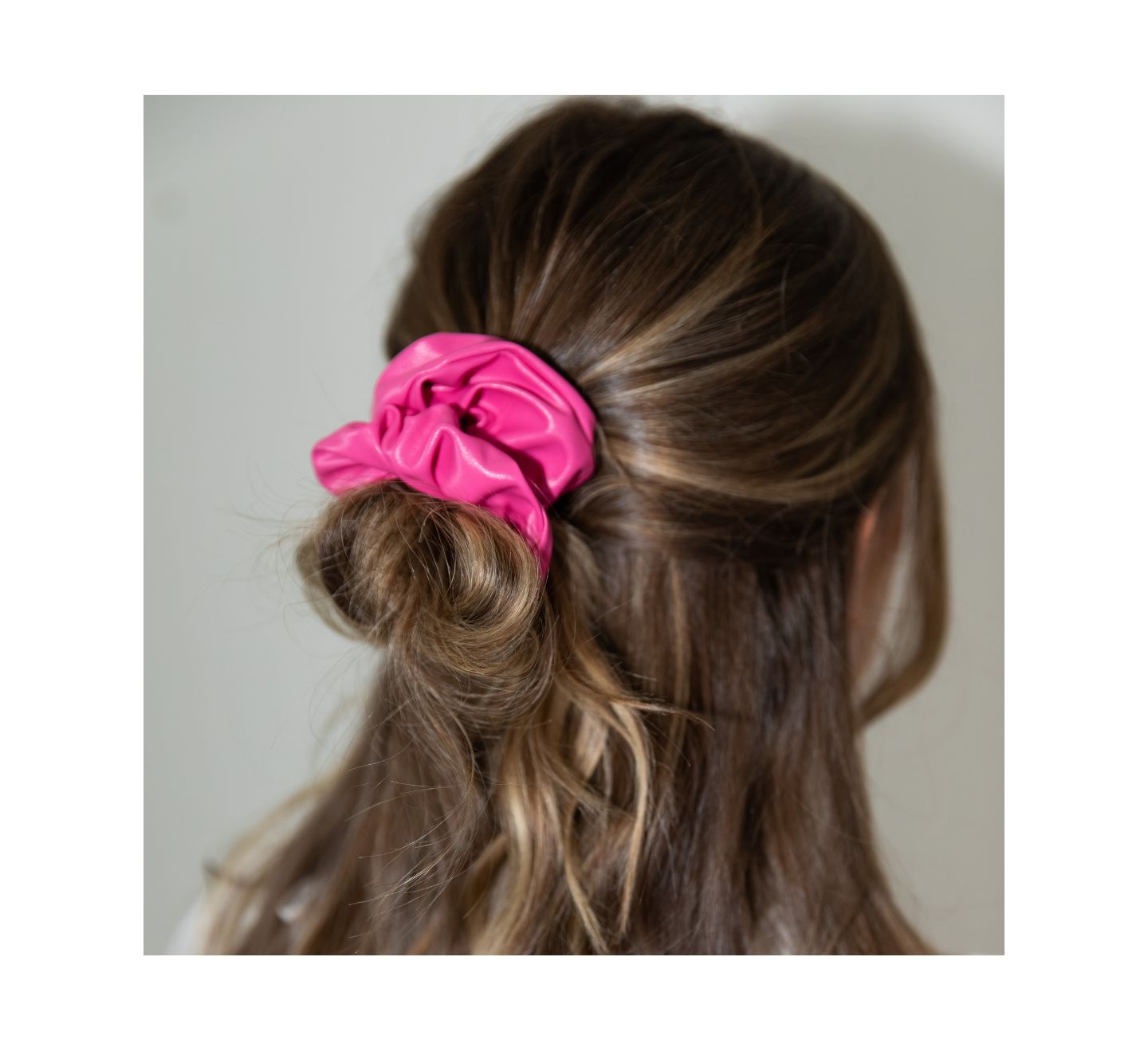 Женские аксессуары для волос Headbands of Hope Scrunchie Set - Pink Checkered — фото 3