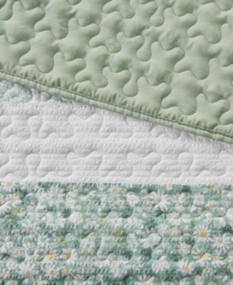 Caralie Seersucker 4-Piece Quilt Sets