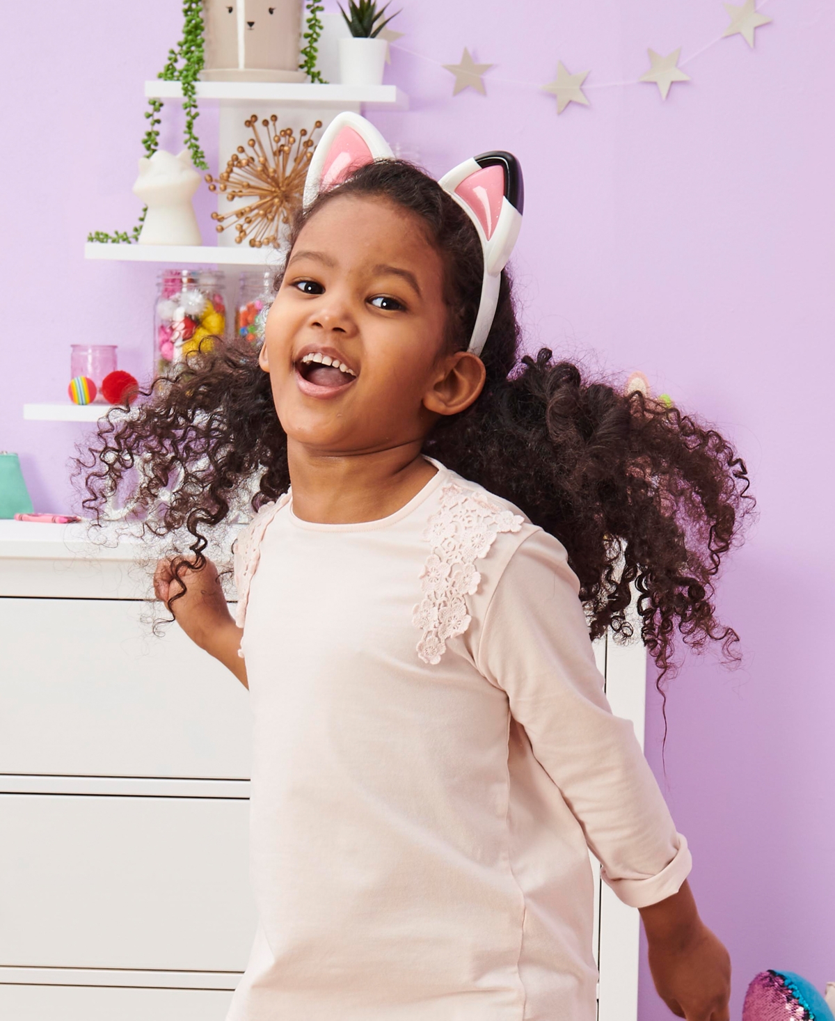 GABBY'S DOLLHOUSE MAGICAL MUSICAL CAT EARS WITH LIGHTS, MUSIC, SOUNDS AND PHRASES 