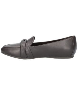 Women's Betty Square Toe Flats