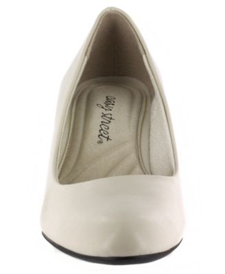 Women's Fabulous Slip-On Pumps