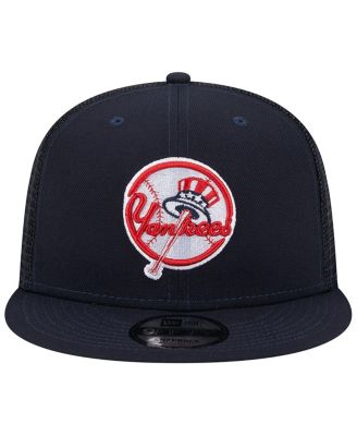 Men's Navy New York Yankees Team Color Trucker 9FIFTY Snapback Hat
