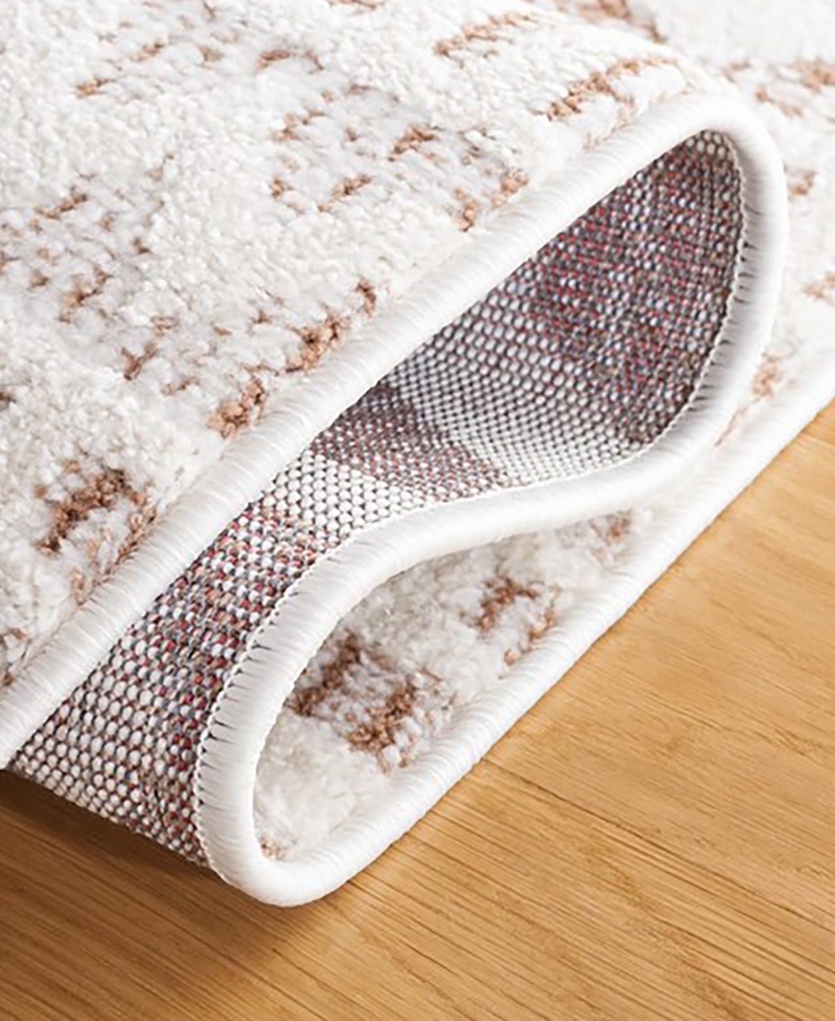 Safavieh Alamo ALM716 x Area Rug