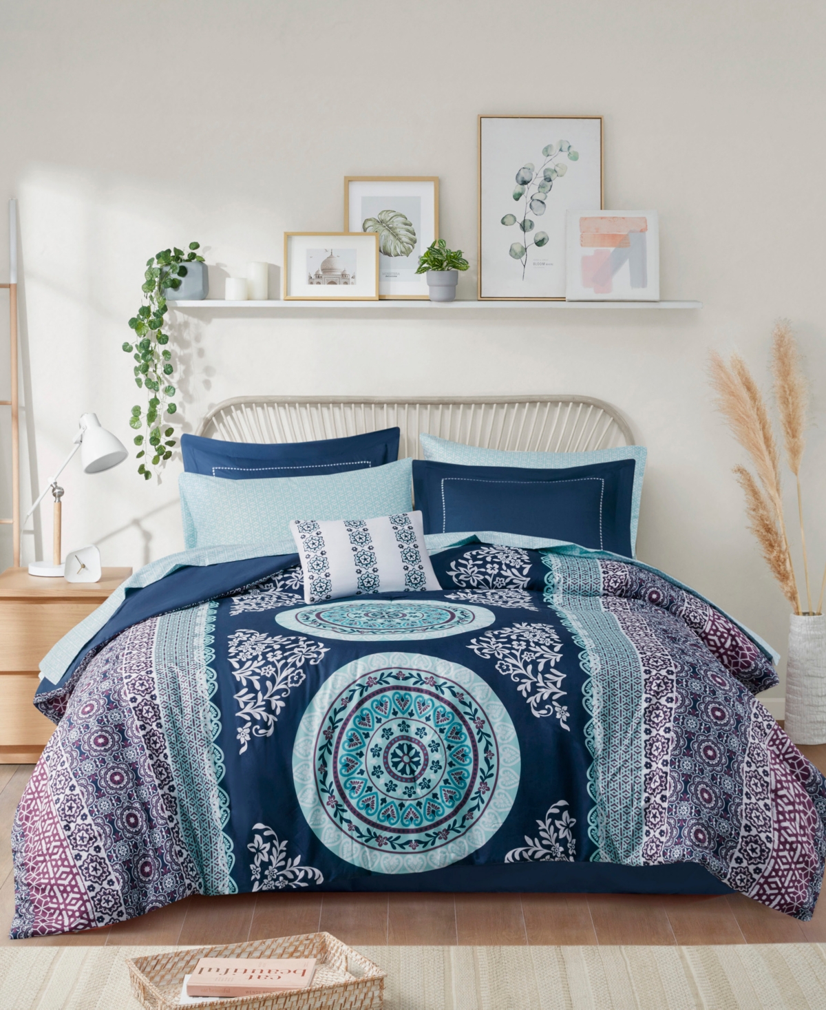 https://slimages.macysassets.com/is/image/MCY/products/8/optimized/25466922_fpx.tif?wid=1200&fmt=jpeg&qlt=100