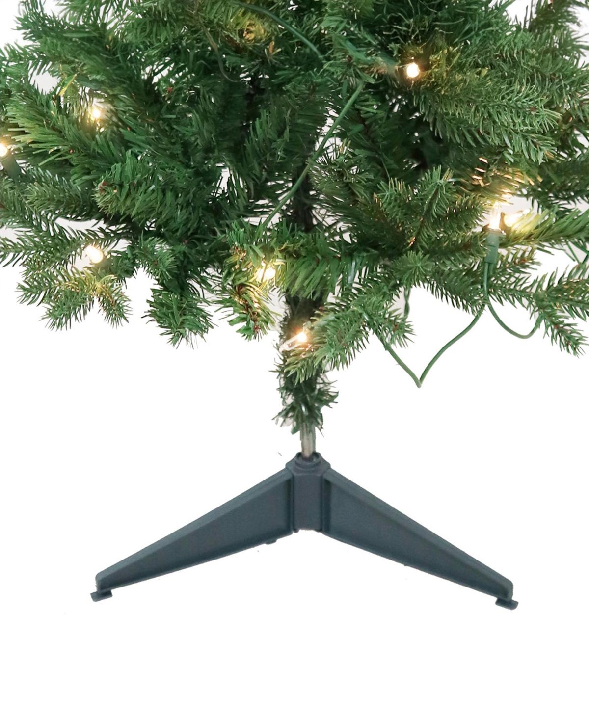 Kurt Adler Pre-Lit Clear Incandescent Jackson Pine Tree