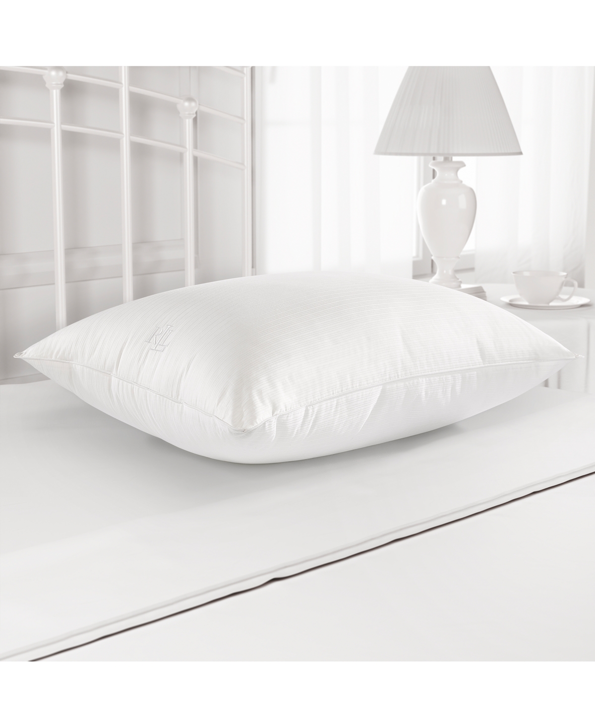RALPH LAUREN WON'T GO FLAT FOAM CORE FIRM DENSITY DOWN ALTERNATIVE PILLOW, KING