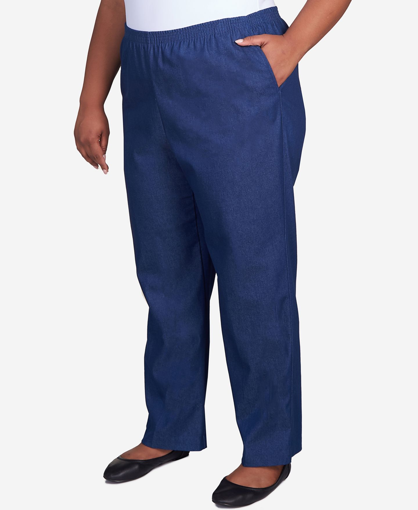 Женские джинсы Alfred Dunner Plus Size Classic Denim Pull-On Straight-Leg Average Length, цвет: Чёрный — фото 5