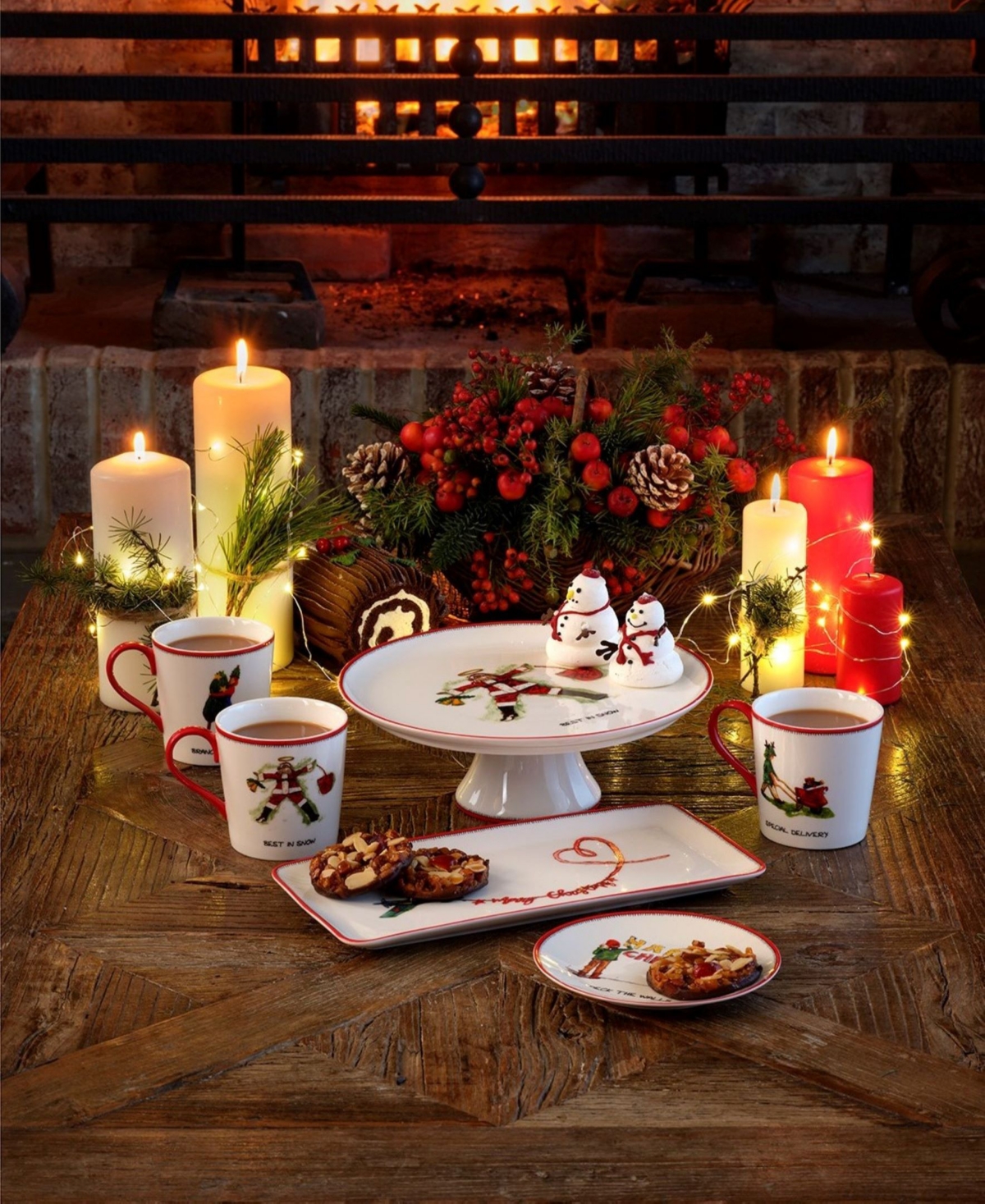 Kit Kemp for Spode Christmas Doodles Deck The Walls