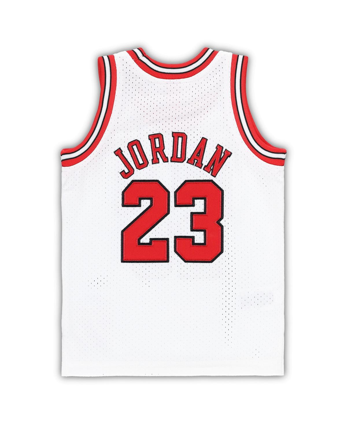 Infant Boys and Girls Mitchell & Ness Michael JordanChicago Bulls 1997/98 Hardwood Classics Authentic Jersey - White