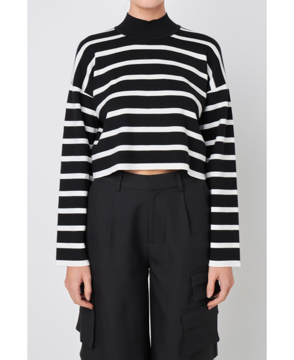 Grey Lab Women's Striped Cropped Sweater -white