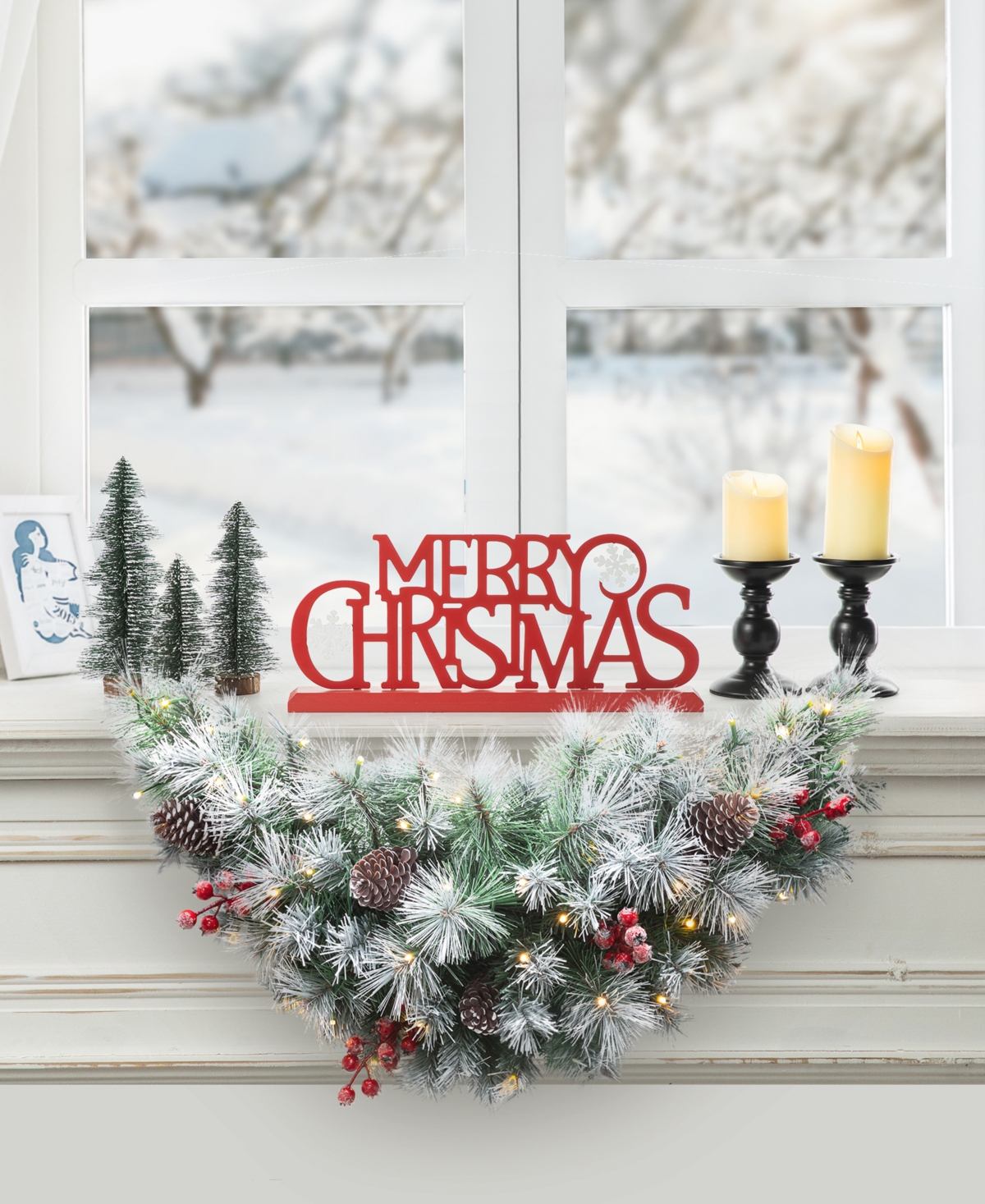 Glitzhome Pre-Lit Pinecones and Red Berries Artificial Christmas Swag with 50 Warm White Lights and Timer