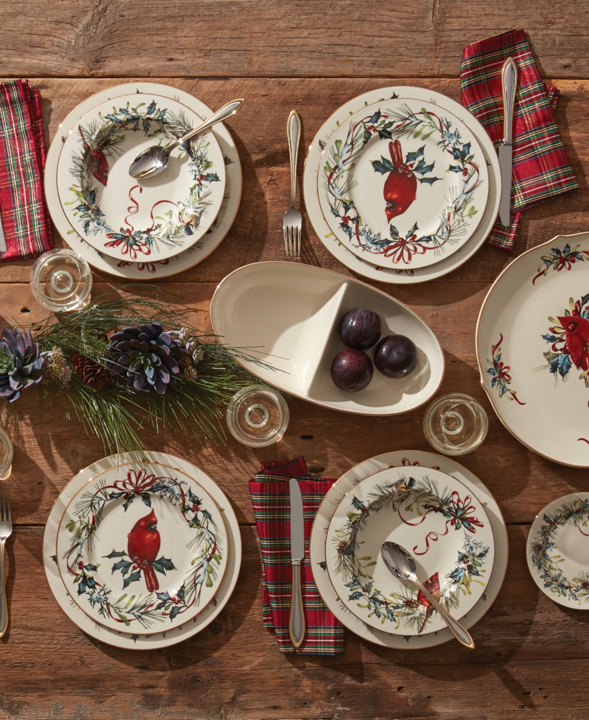 Lenox Winter Greetings 12 Pc. Dinnerware Set, Service For 4 In Red Green And Ivory