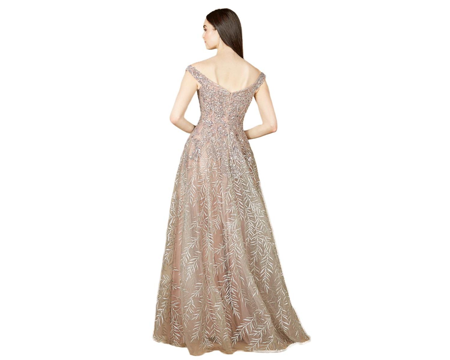 Women's Elegant Off Shoulder Lace Ballgown