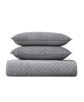 Diamond Velvet 3 Piece Quilt Set, Full/Queen