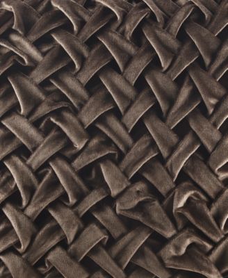 Winchester Decorative Pillow, 20" x 20"