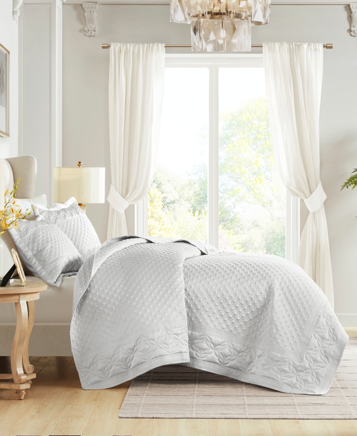 Croscill Lastact!  Versailles 3-pc. Quilt Set, Queen In Gray