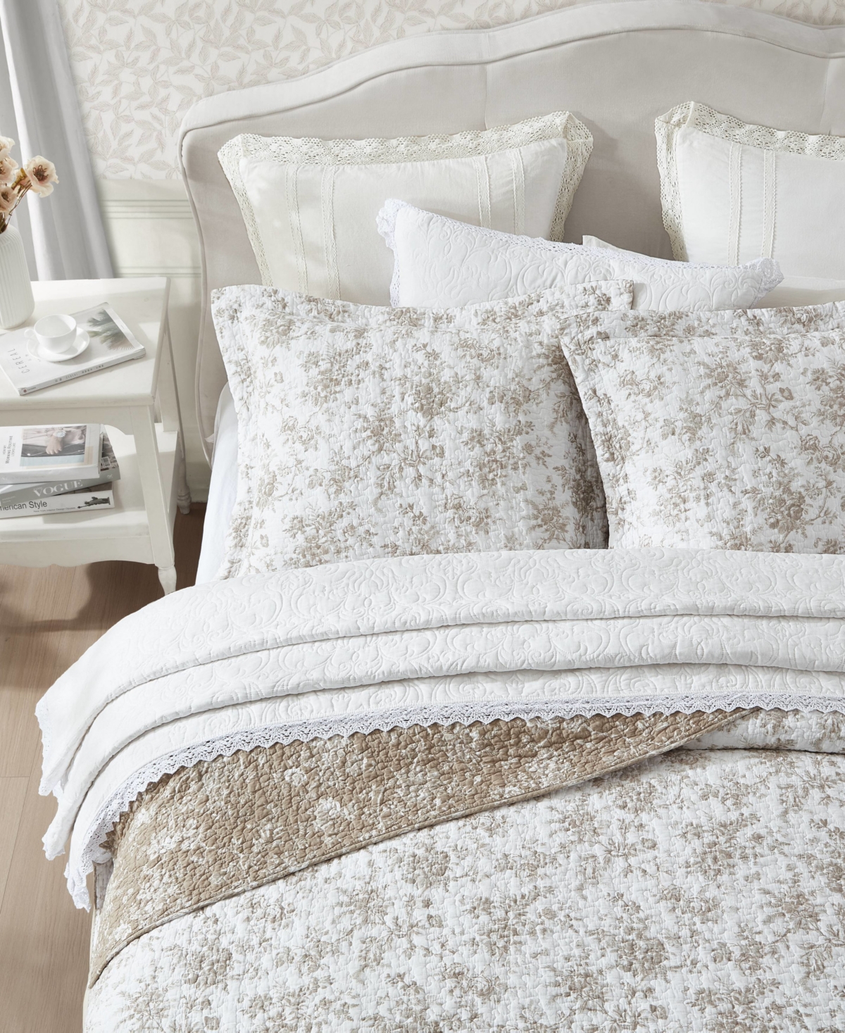 Laura Ashley Walled Garden Cotton Reversible 3-Piece Quilt Set