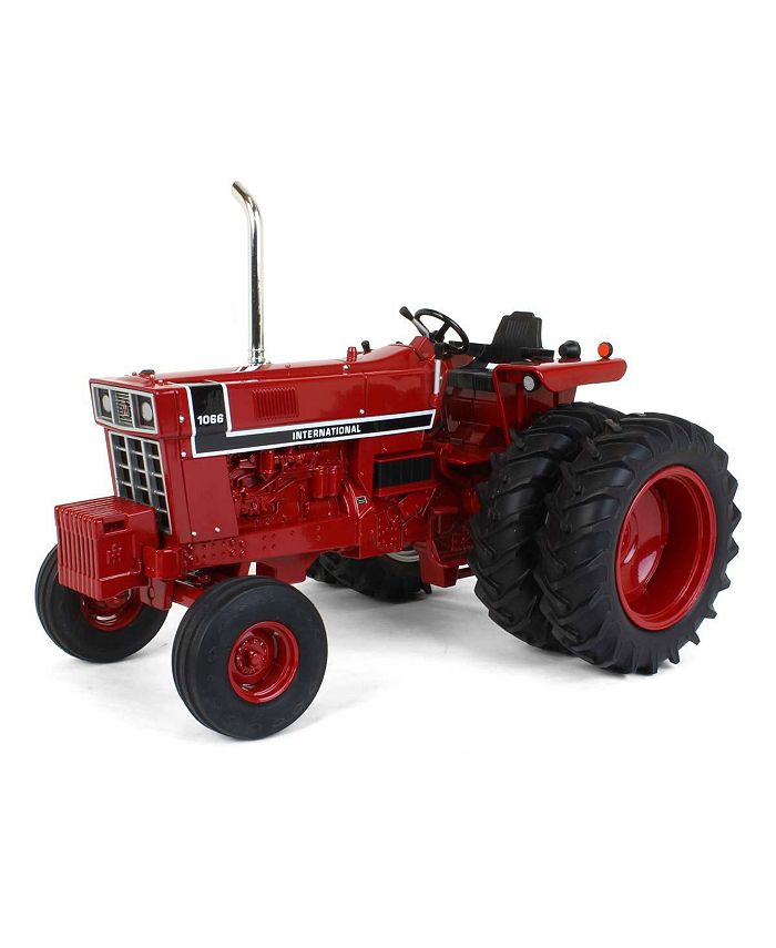 Trattore 1/16 International 3688 Prestige Edition con doppioni di ERTL