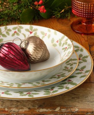 Holly & Berry Gold Set of 4 Salad Plates, 8.25"
