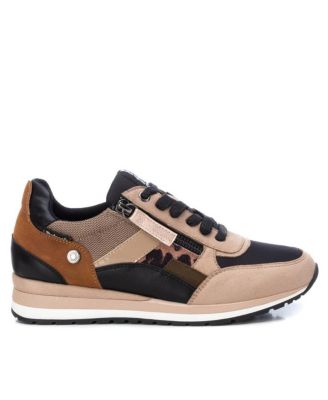 Women's Casual Lace-Up Sneakers