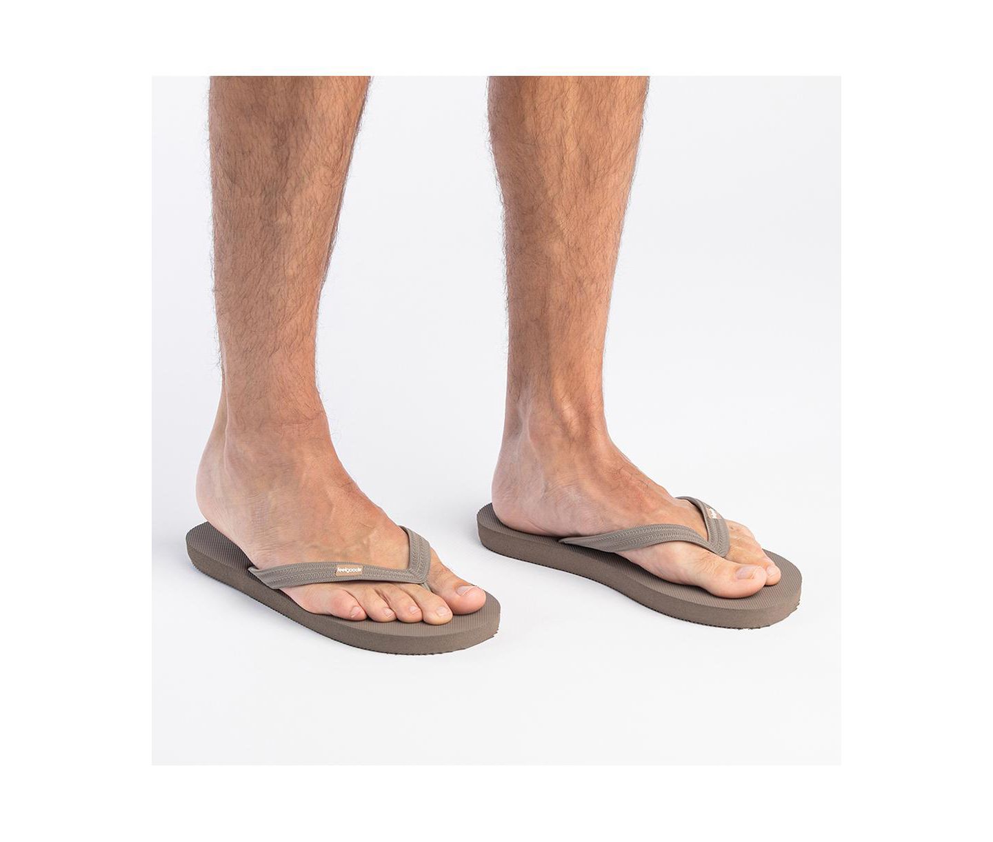 Мужские сандалии Feelgoodz Classicz Core Natural Rubber Flip-Flop Thong, цвет: Хаки — фото 2