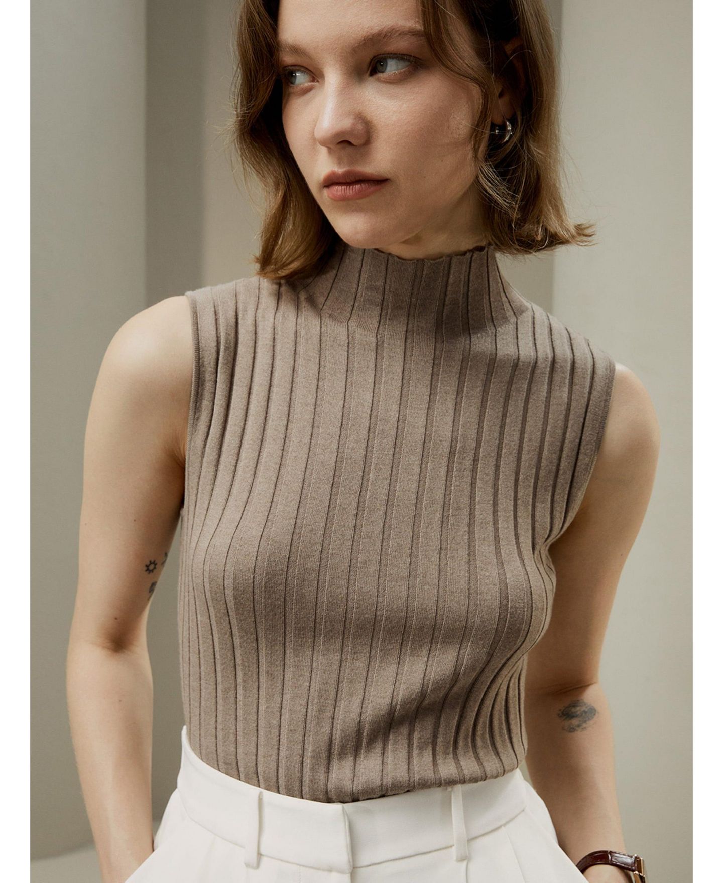 Женский топ LILYSILK Silk-Cashmere Blend Knit, цвет: Тёмный верблюжий — фото 3