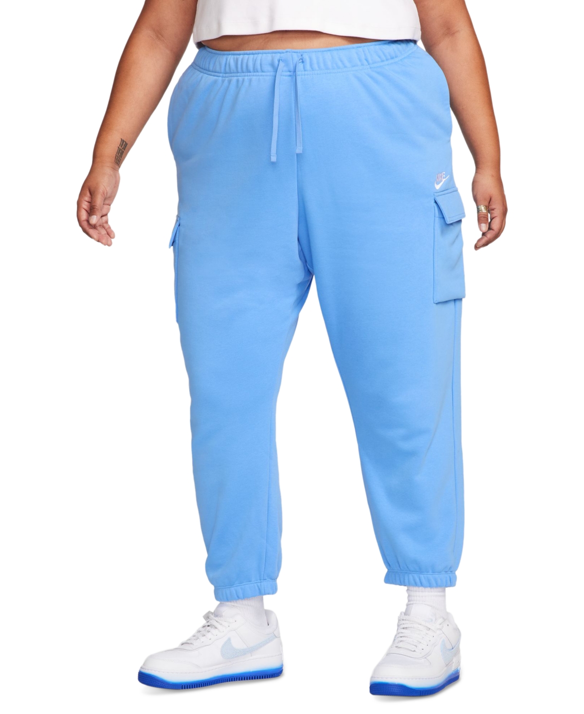 Nike Plus Size Club Cargo Sweatpants In University Blue