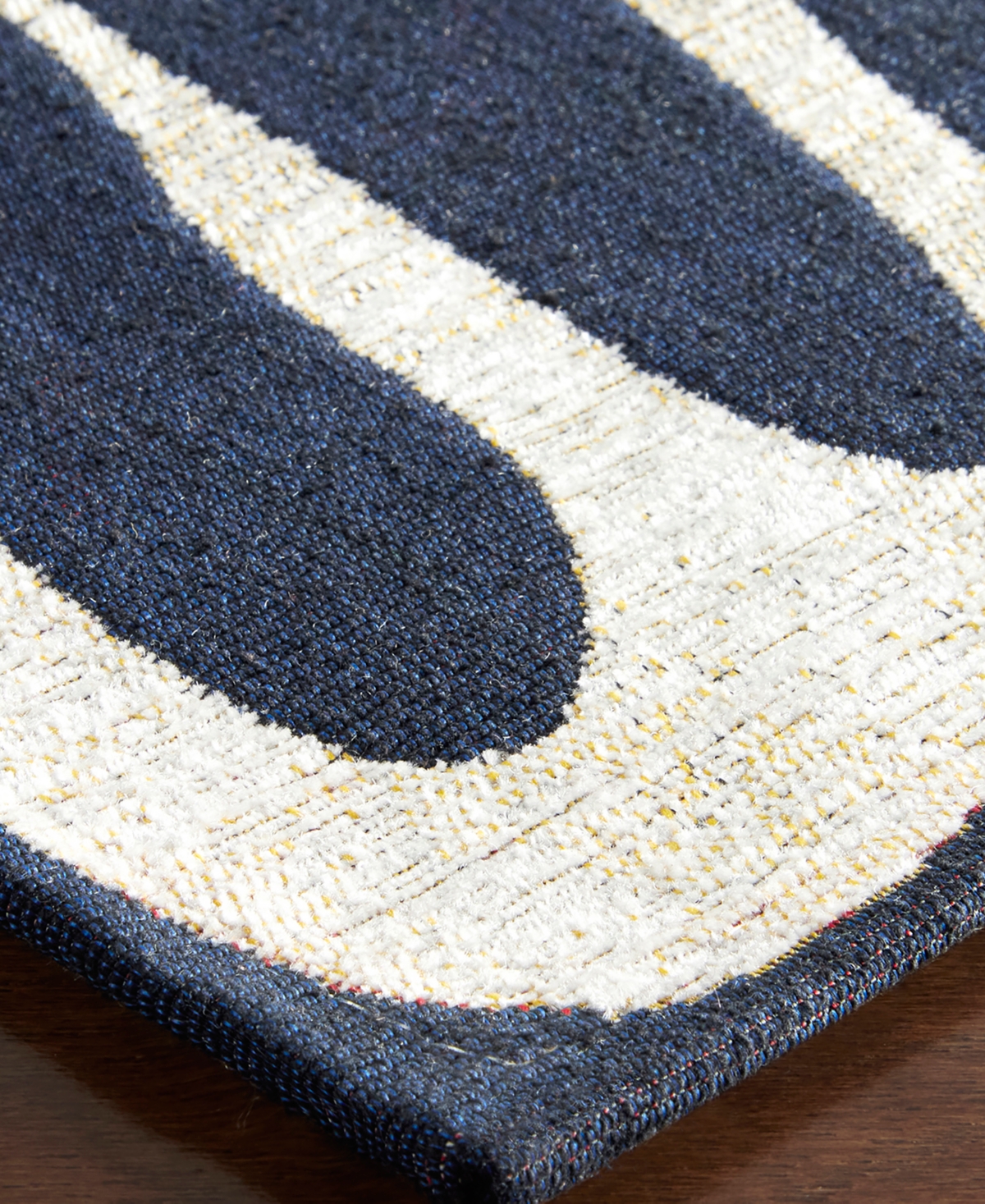 Town & Country Living Luxe Livie Everwash Kitchen Mat E006 6' Area Rug