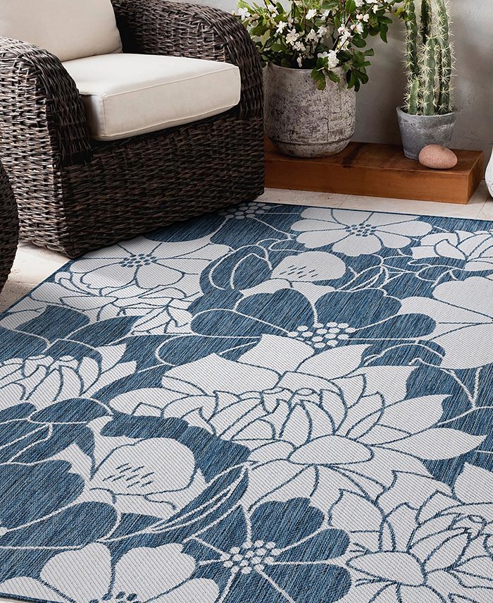 Main Street Rugs Bays Outdoor 115 5' x 7' Area Rug Macy's