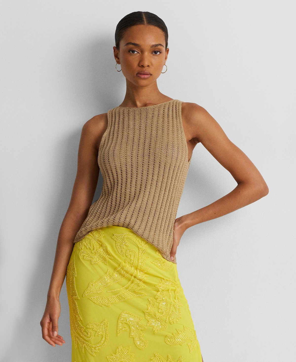 Tan 2025 sleeveless sweater