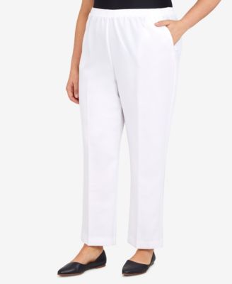 Plus Size Classic Pull-On Straight-Leg Short Length Pants