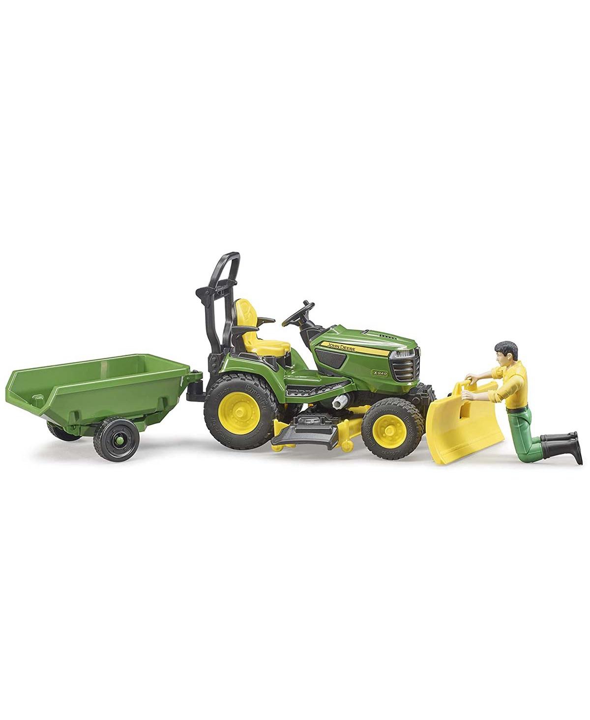 Bruder world John Deere Lawn Mower Tractor w Trailer and Gardener