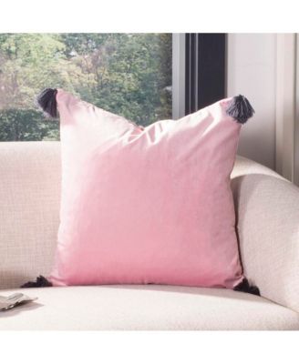 Adelina 18" x 18" Pillow