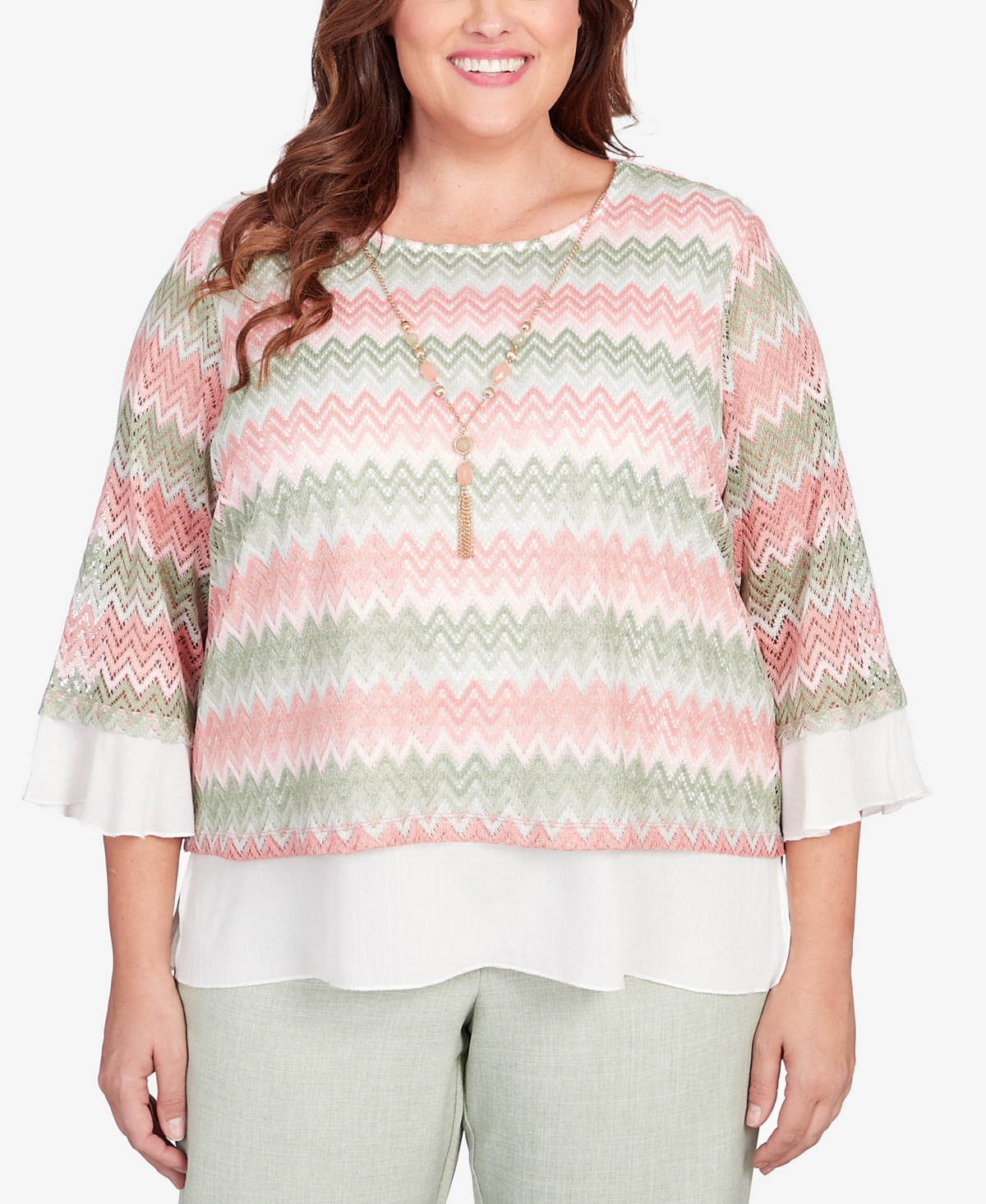 Plus Size English Garden Zig Zag Texture Top with Necklace - Multi