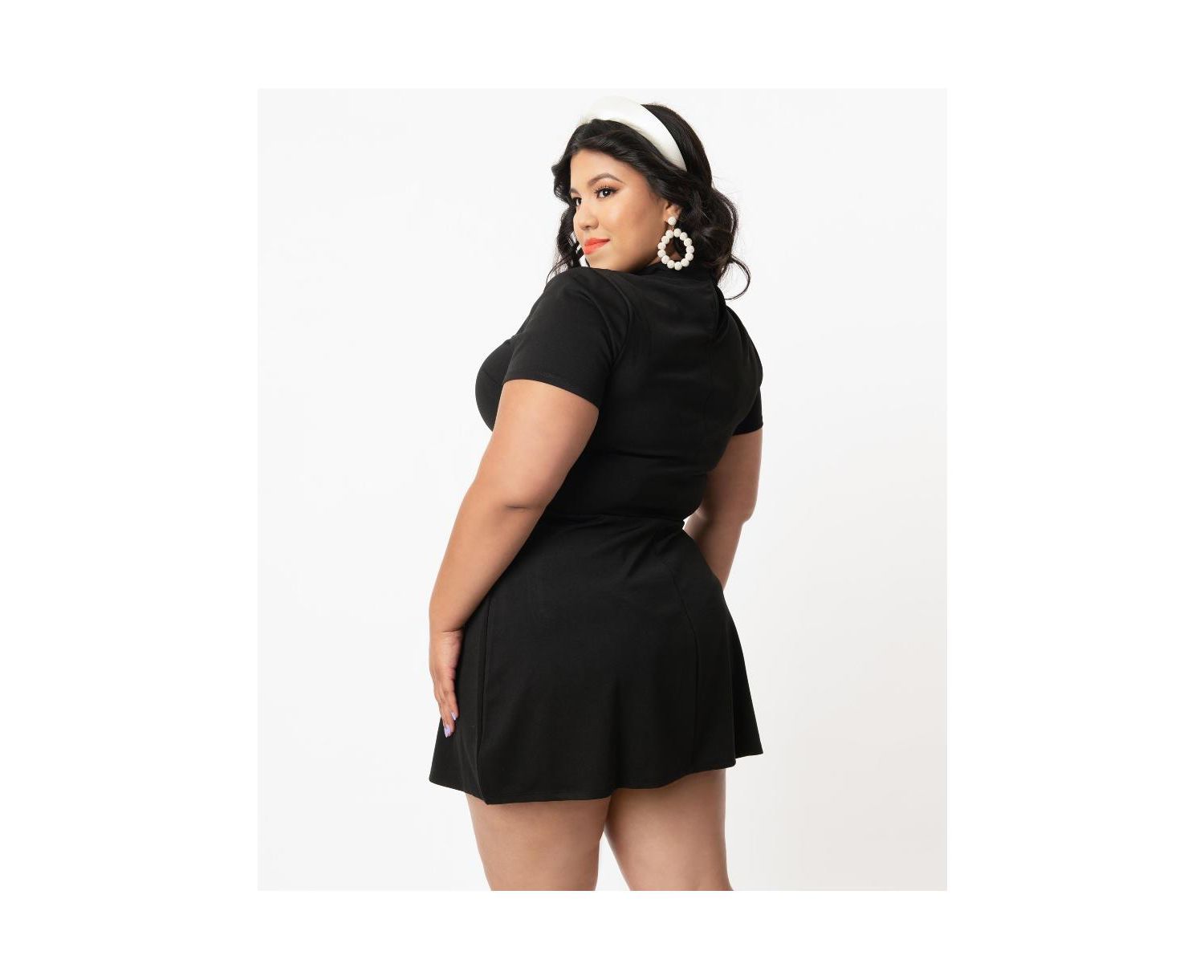 Plus Size Mock Neck Short Sleeve Wave Maker Shift Dress