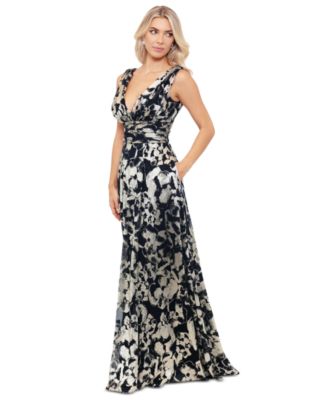 Women's Sleeveless V-Neck Gown