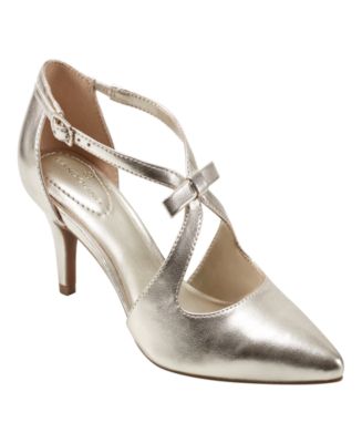 Bandolino - Zeffer Kitten Heel Pump