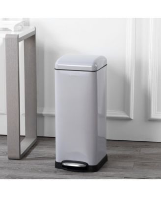 Betty Retro Step-Open Trash Can with Liners