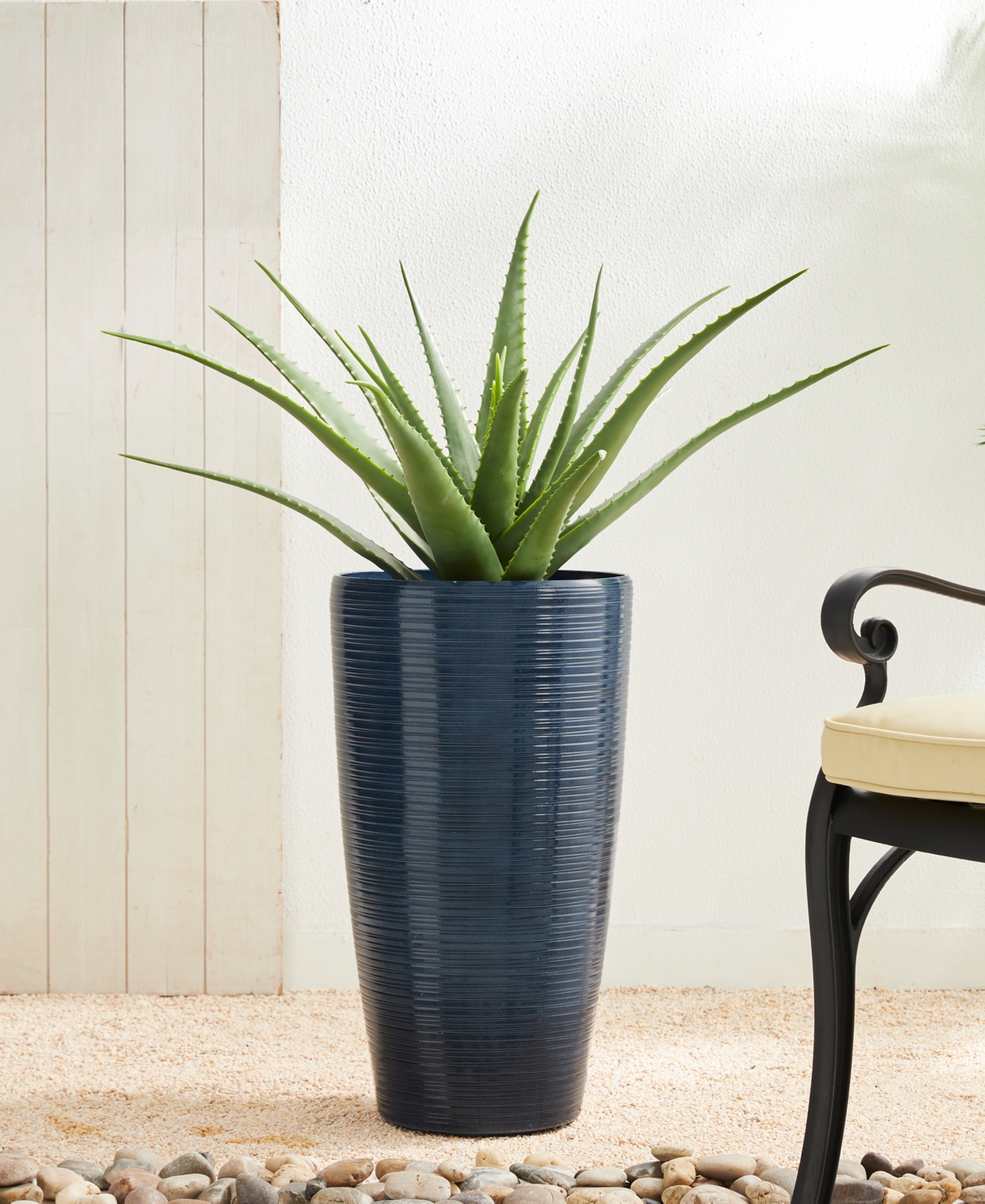 Glitzhome 22.5" H Oversized Set Of 2 Turquoise Resin And Stone Faux Ceramic Textured Tall Planter In Turquoise