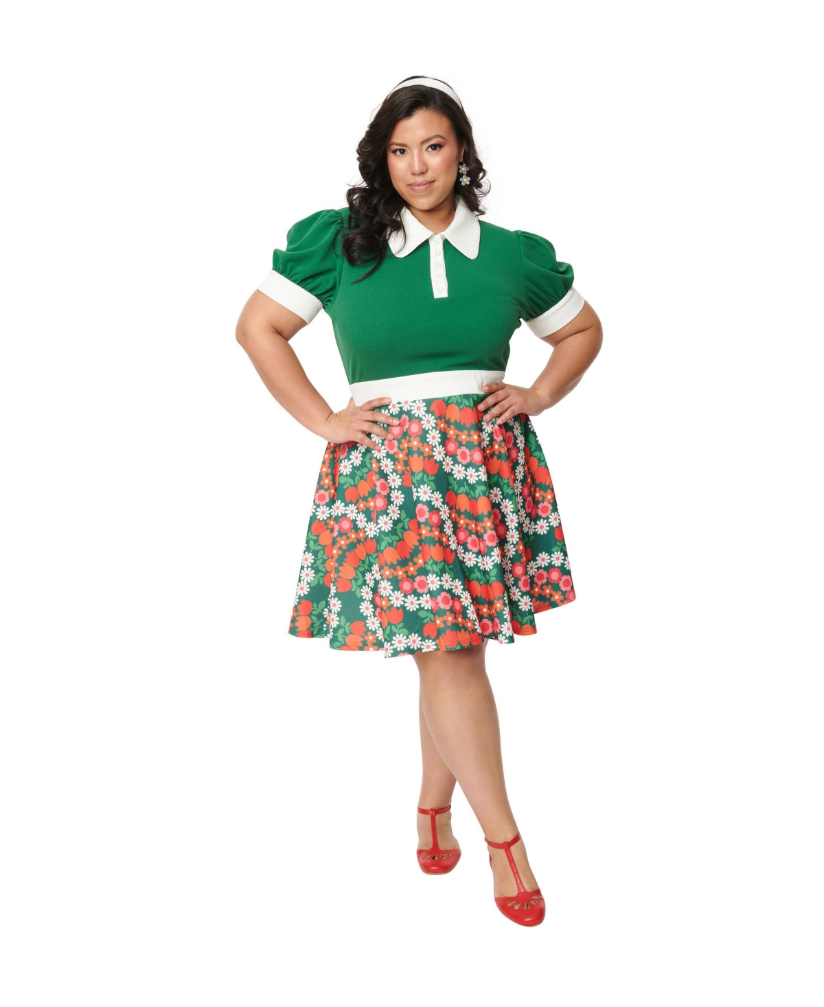 Plus Size Short Puff Sleeve Collared Fit & Flare Knit Dress - Green/daisy chain print