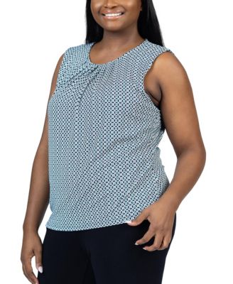 Plus Size Crew Neckline Sleeveless Top